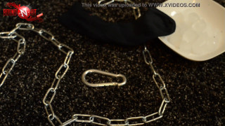 BDSM-DIY: Aufregendes Selfbondage mit Socken und Eiswürfeln
